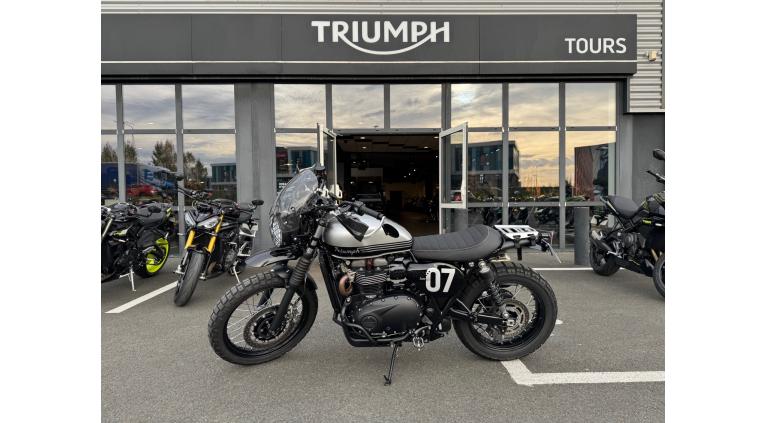TRIUMPH STREET SCRAMBLER  900