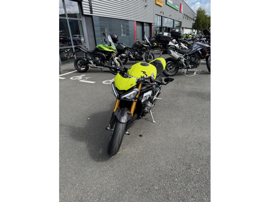 TRIUMPH Speed Triple 1200 RX