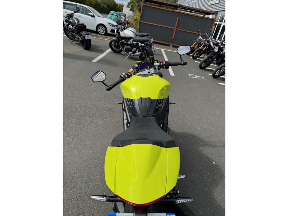 TRIUMPH Speed Triple 1200 RX