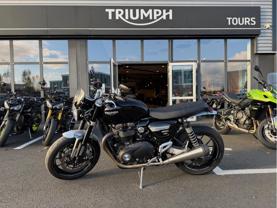 TRIUMPH SPEED TWIN 1200