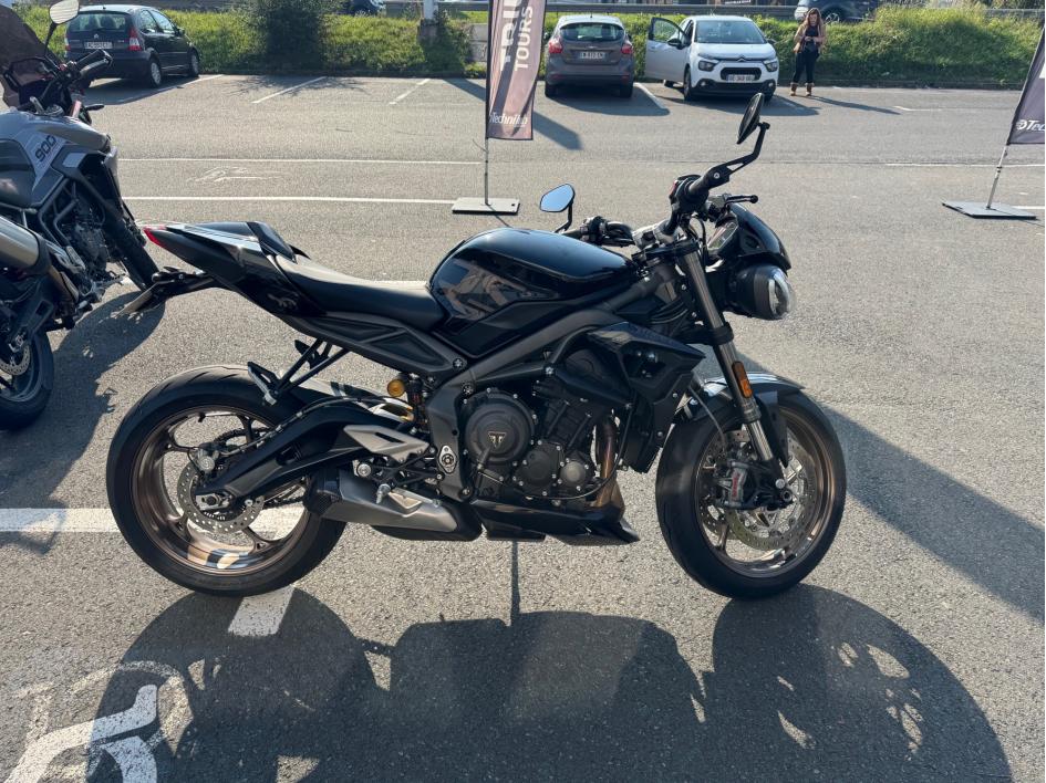 TRIUMPH STREET TRIPLE 765 RS